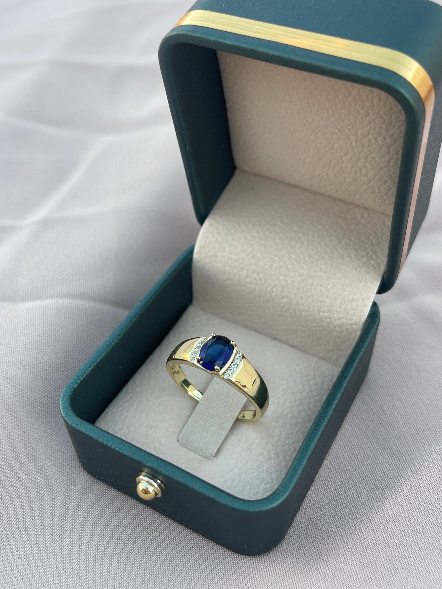 Anillo TriBrilliance